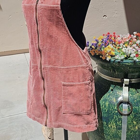 Courdary dusty rose colored zip front dress size small - Picture 3 of 7